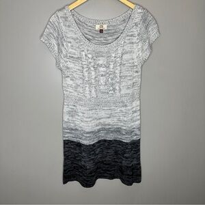 LEI knit short sleeve mini dress